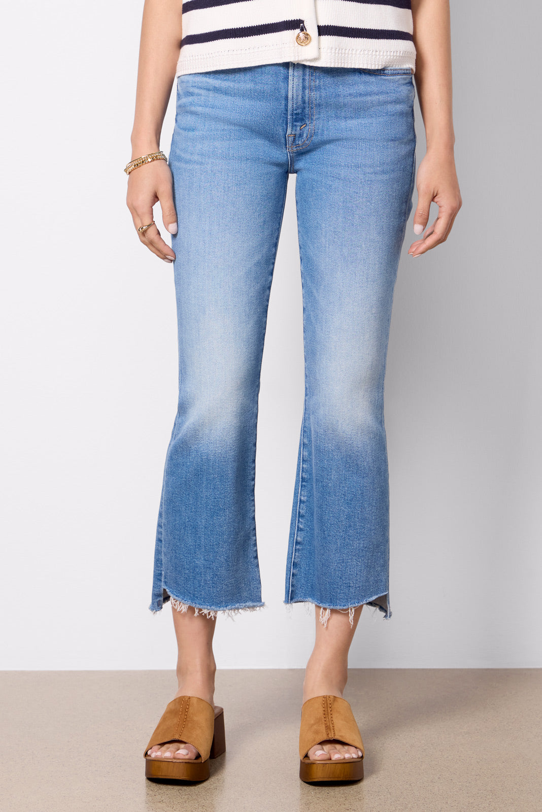 Petite Lil Insider Crop Step Fray