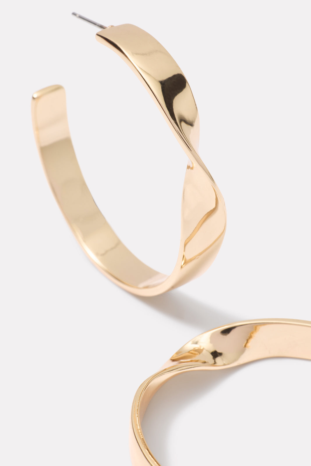 Kay Twisted Statement Hoop