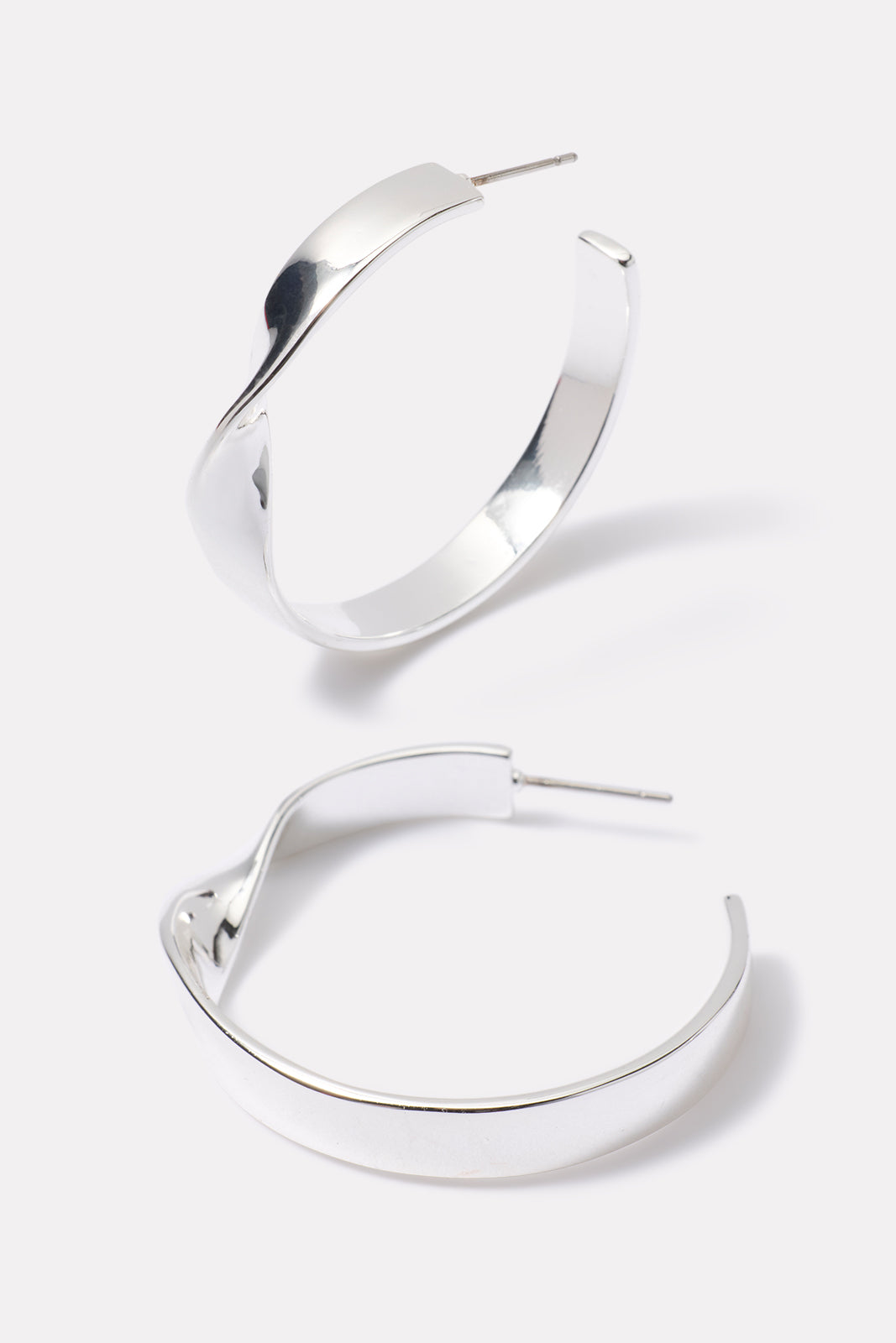 Kay Twisted Statement Hoop