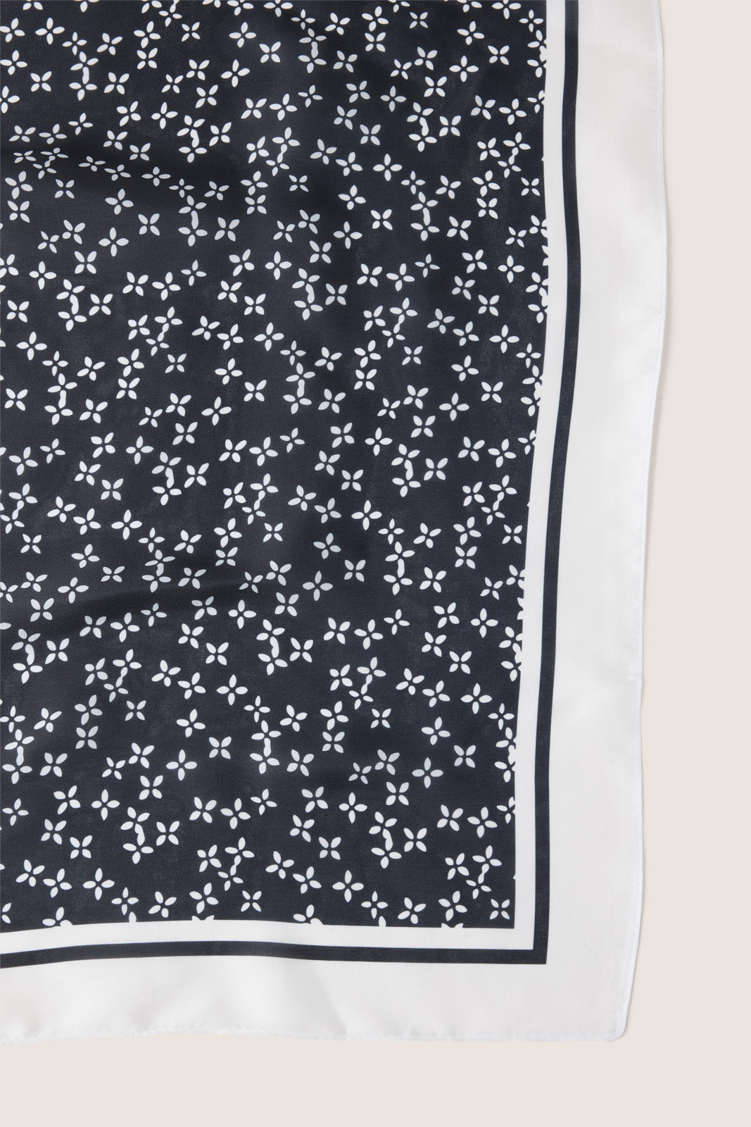 Emelia Floral Bandana