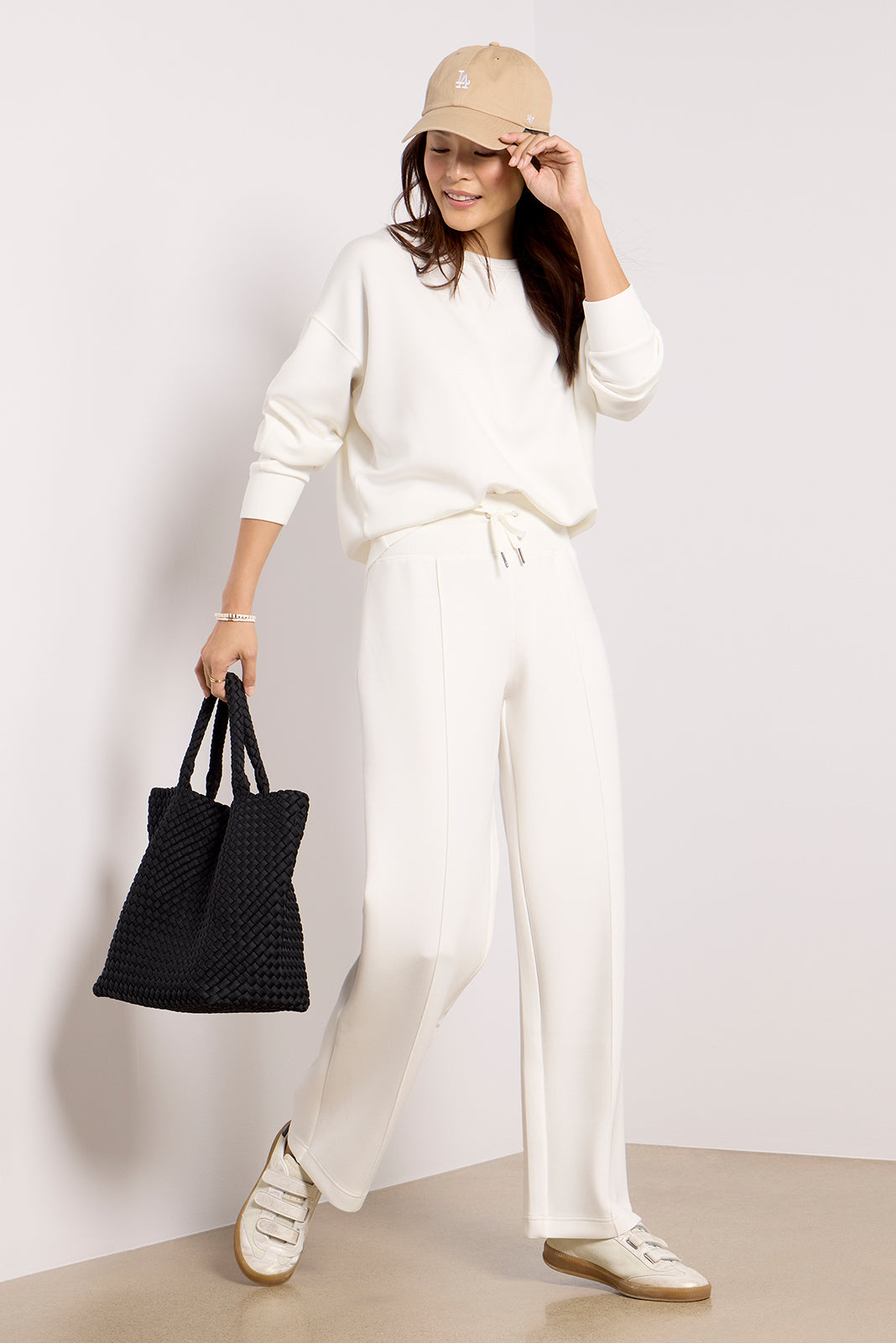 AirEssentials Long Crew