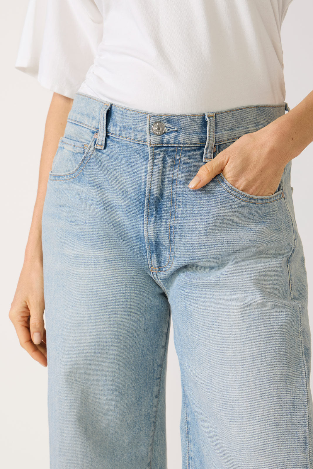 Arellia Skimmer W Outseam Panels Barrel Jean