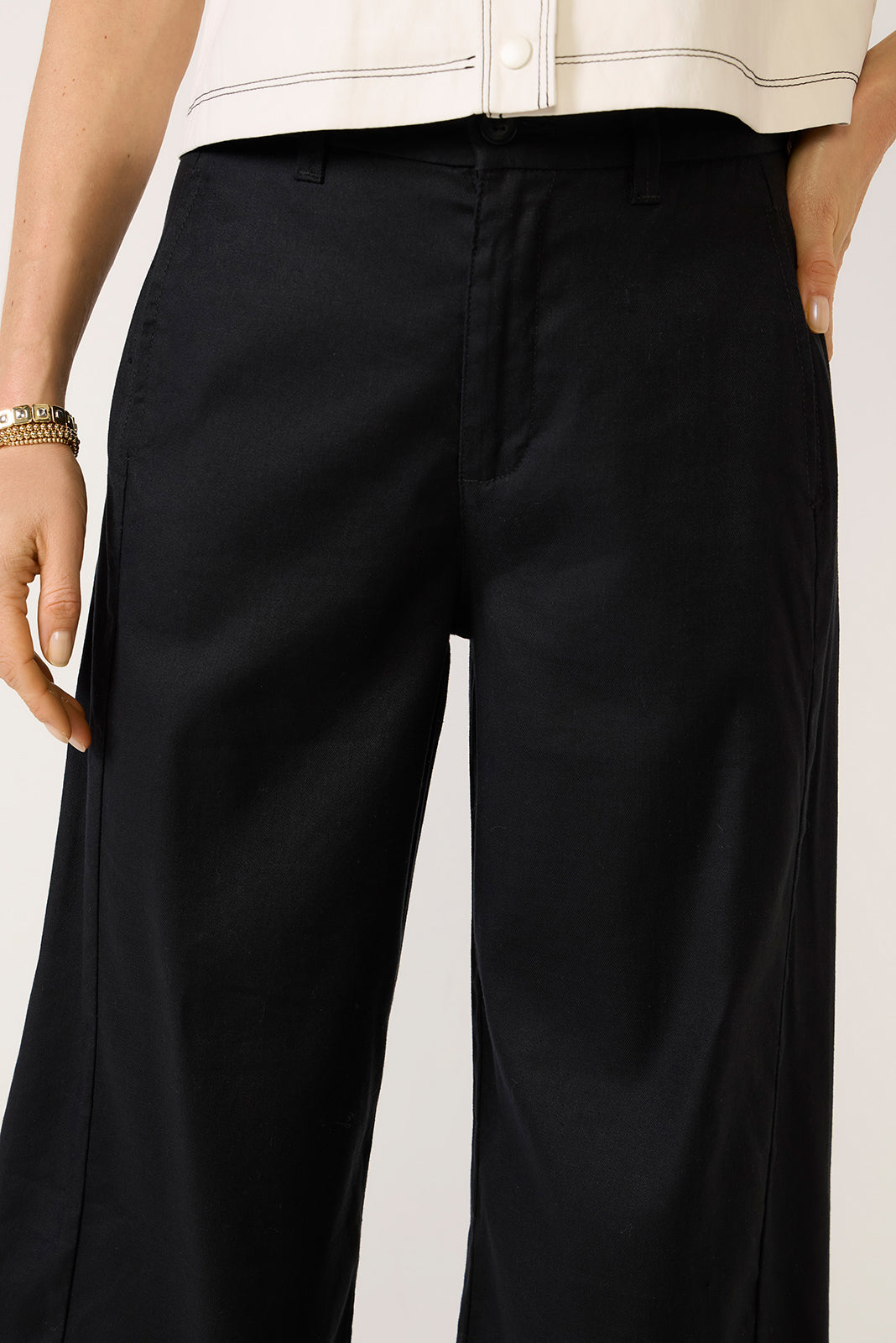 Joelle Stretch Linen Crop Pant