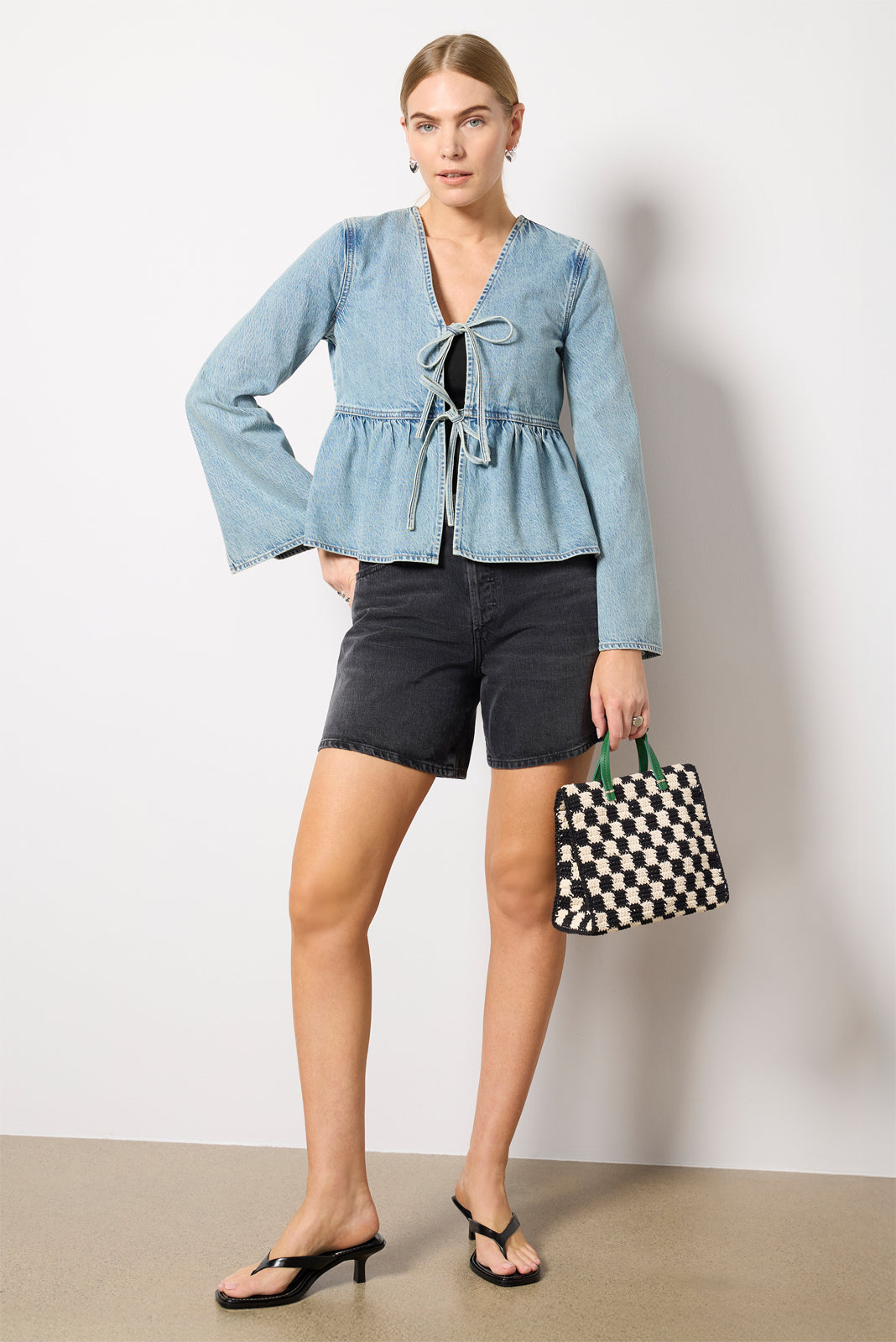 dress shorts dame Dame Short (Flyweight) in Reset