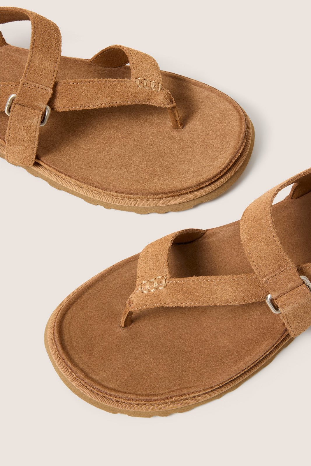 Goldgengaze Toe Post