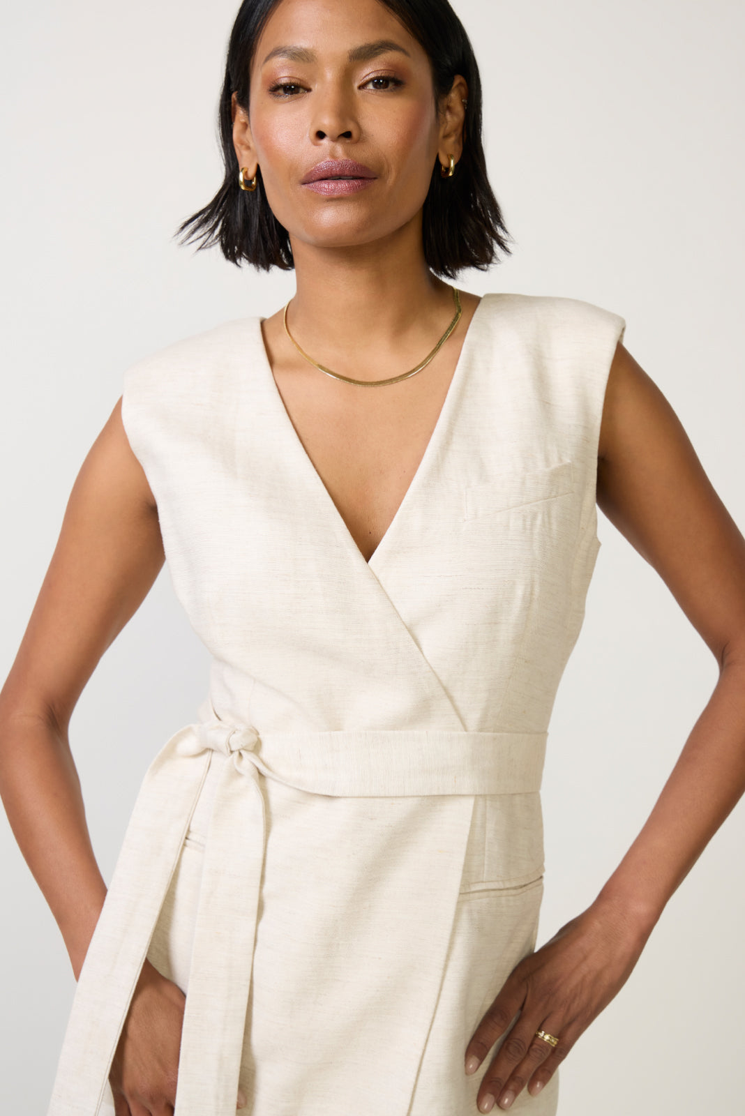 Linen Sleeveless Belted Vest