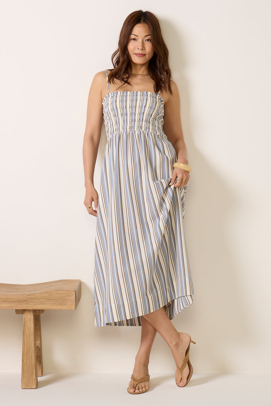 EVEREVE Women's Sienna Seersucker Smocked Midi Dress, Size Small, White