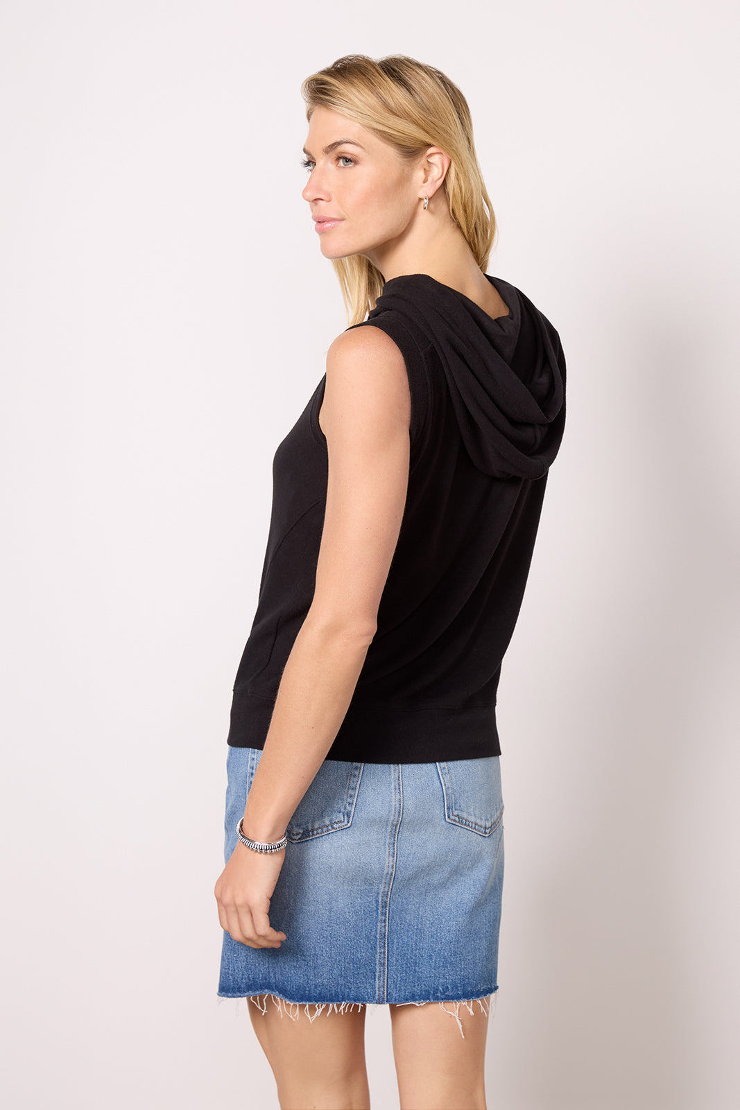 Zoey Sleeveless Hoodie
