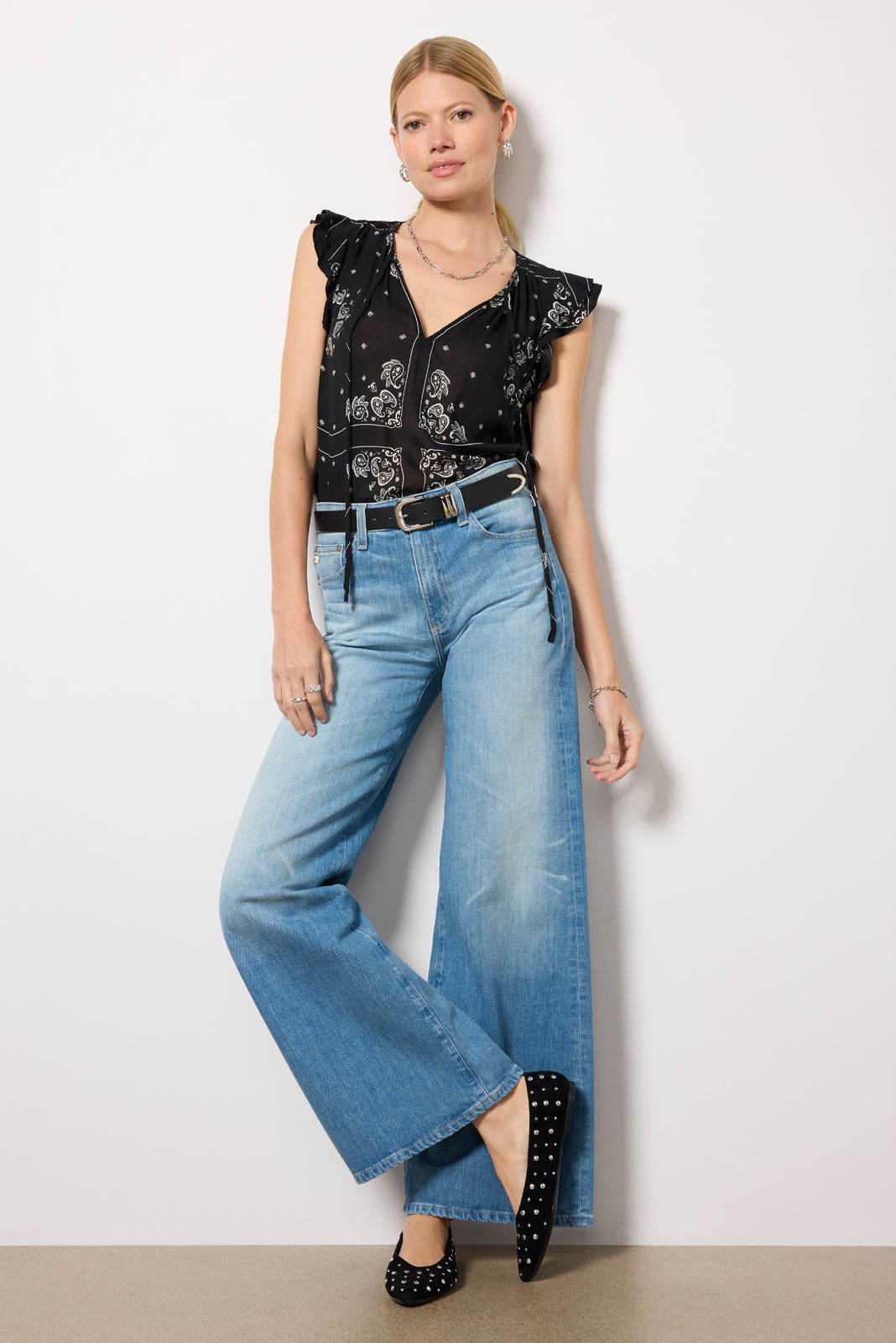 Saige Wide Leg Jean 31`