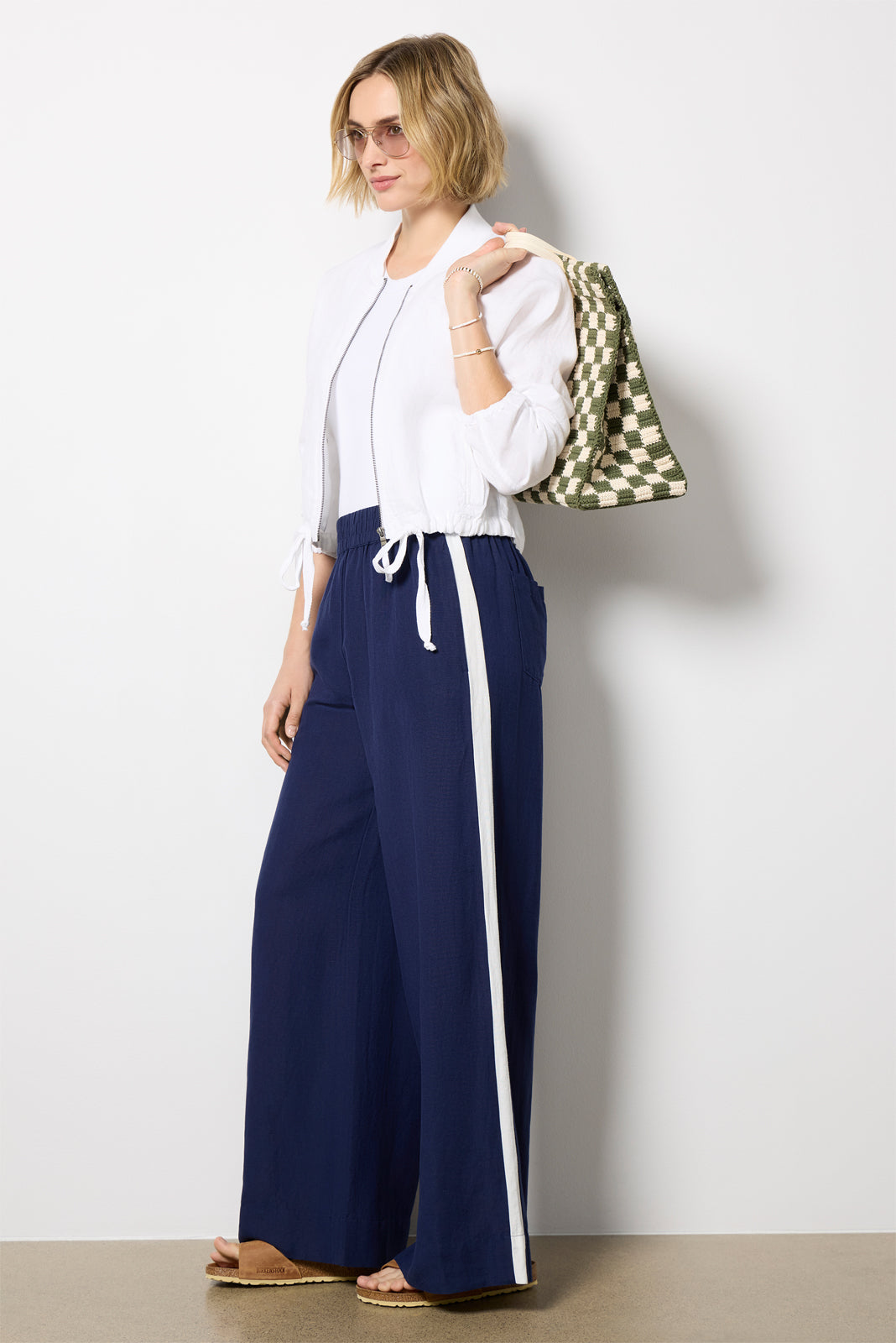 Noa Relaxed Linen Bomber