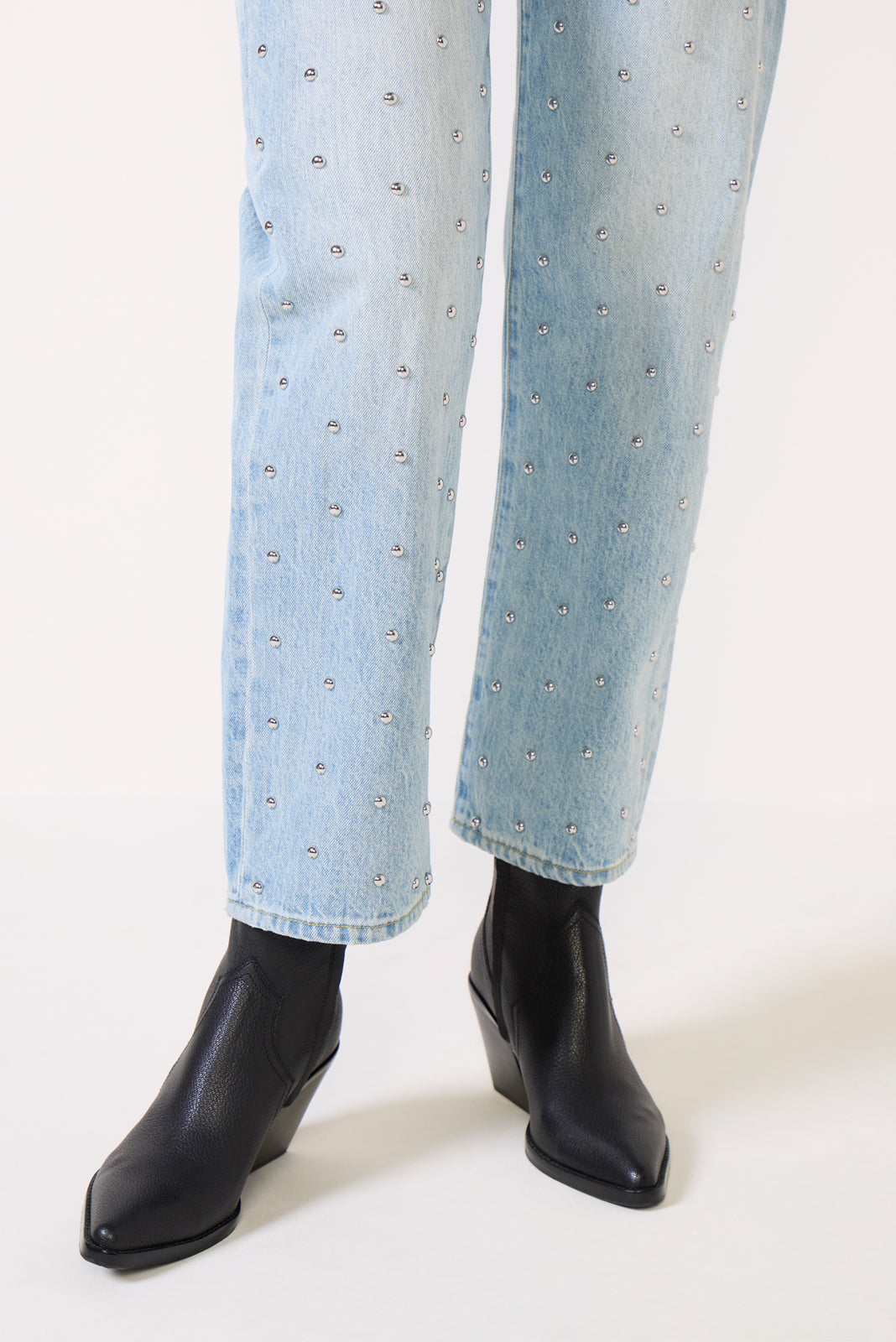 Lexi Bowed Straight Jean