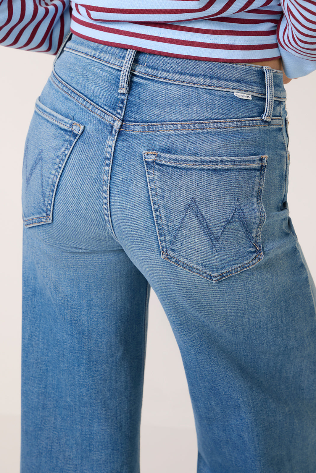 The Tomcat Swisher Sneak Fray