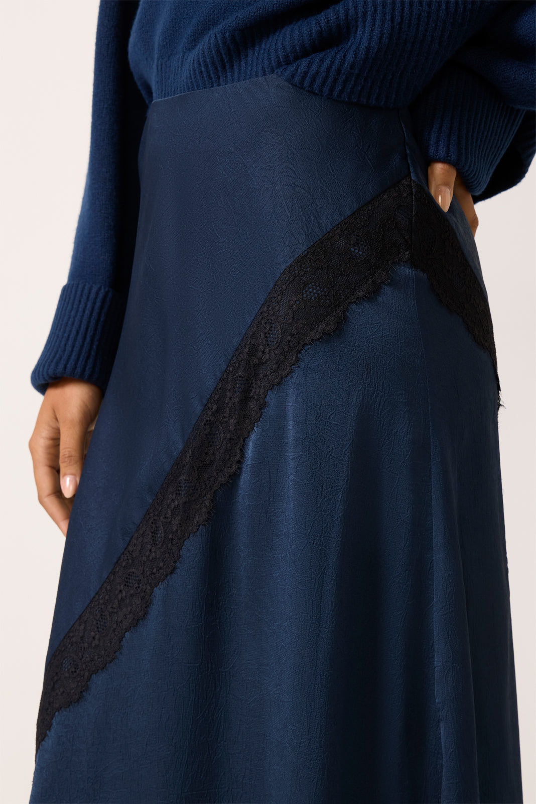 Vivienne Lace Maxi Skirt