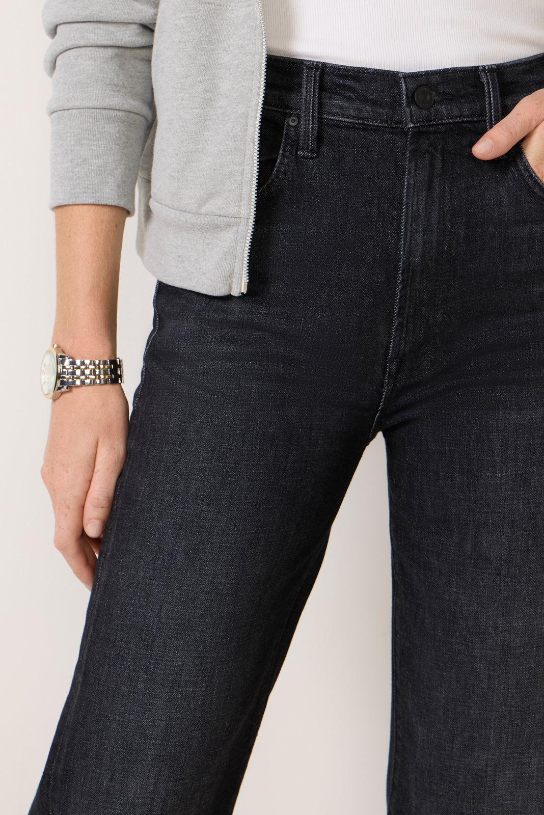 The Rambler Zip Sneak