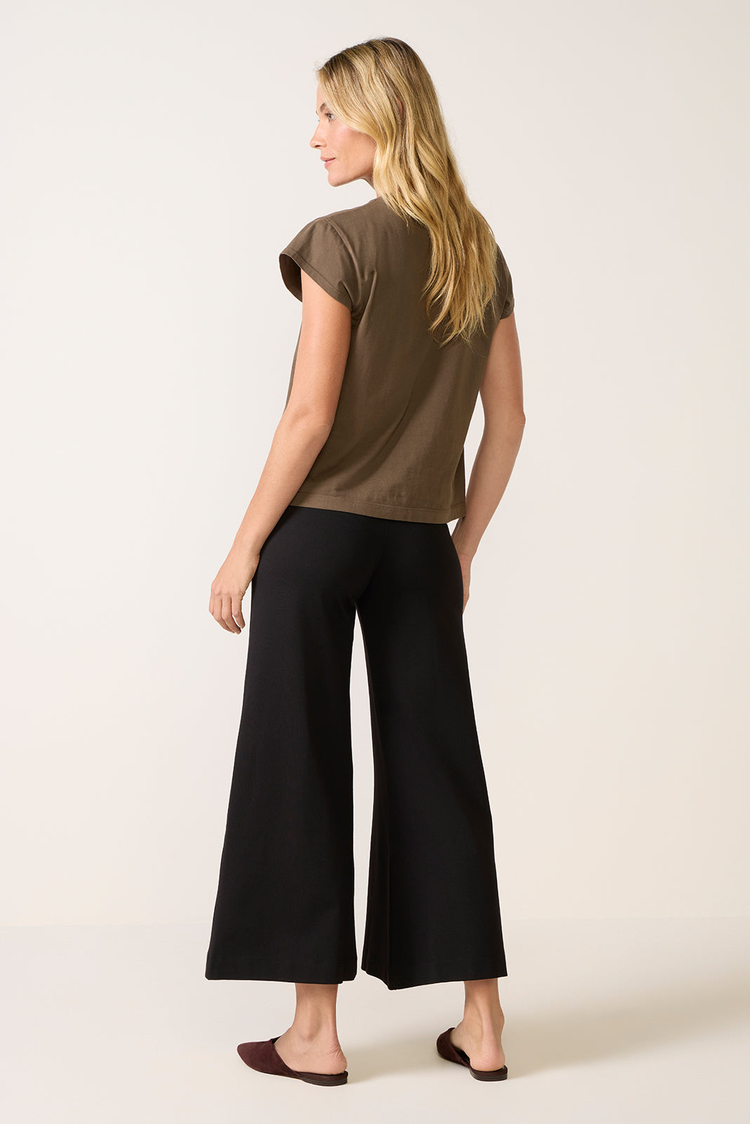 Cropped Ponte Knit Wide Leg Pant