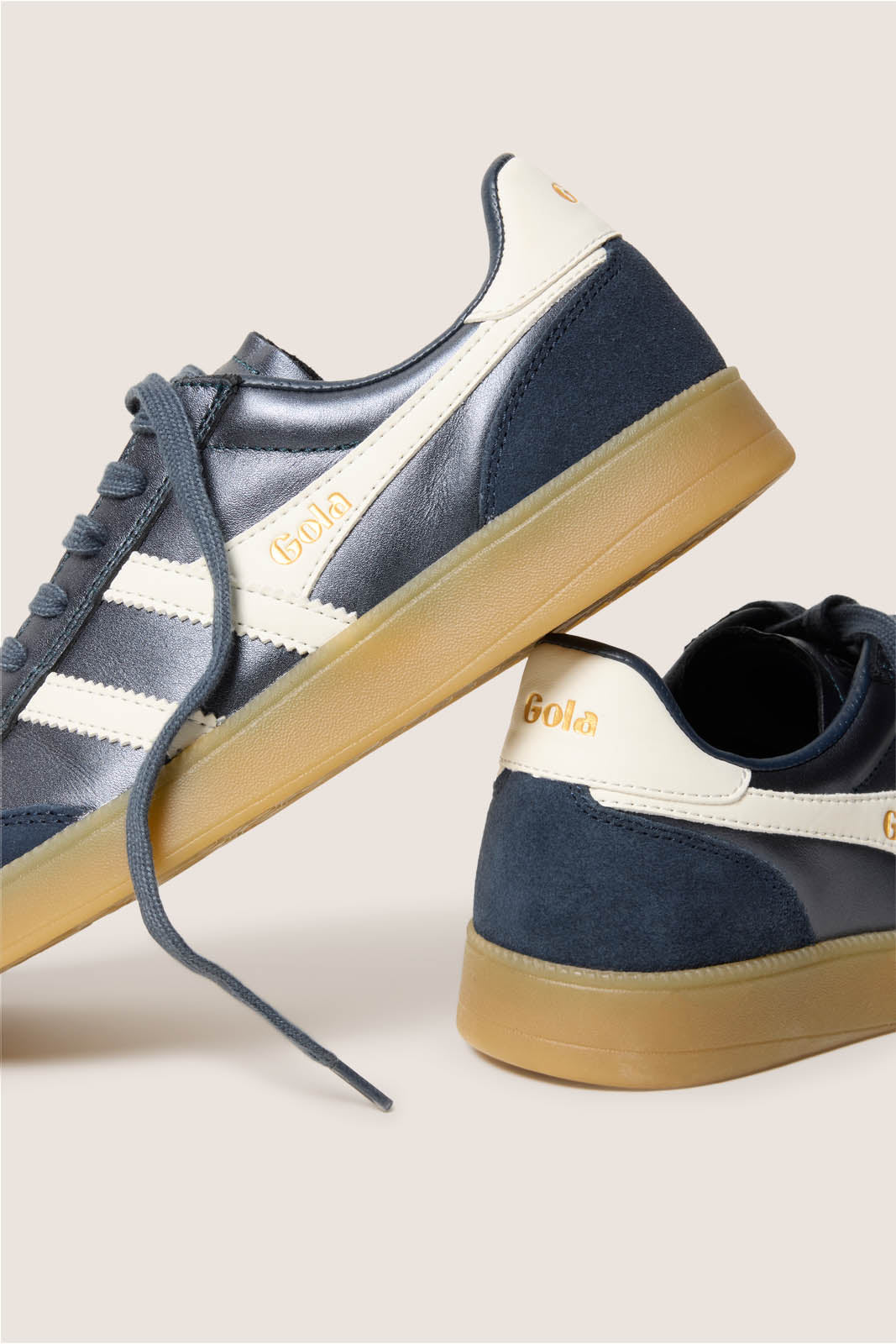Viper Metallic Sneaker