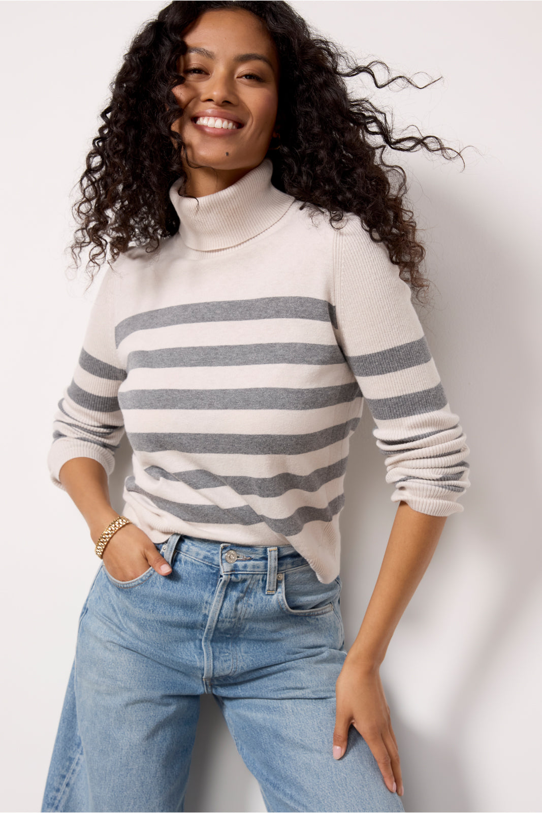 Korie Pullover