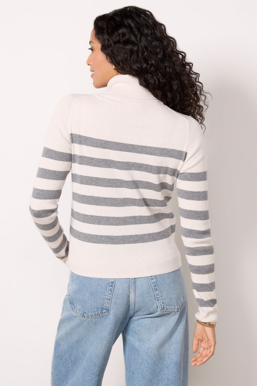 Korie Pullover