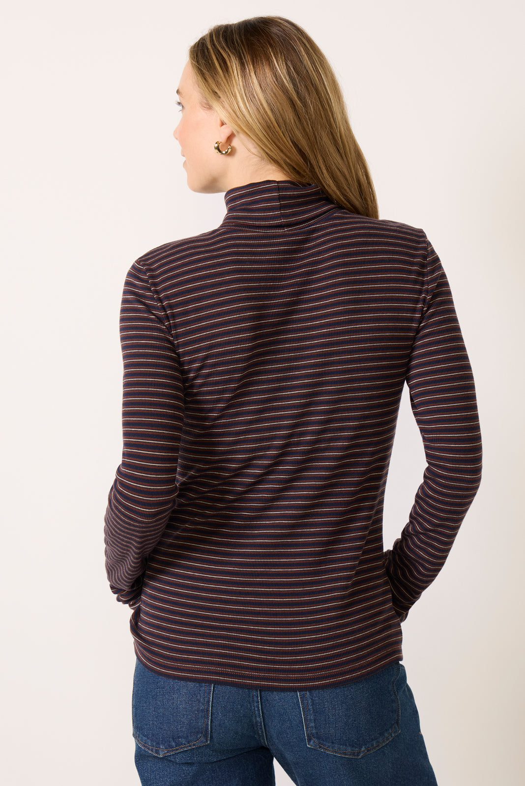 Featherweight Freestyle Turtleneck