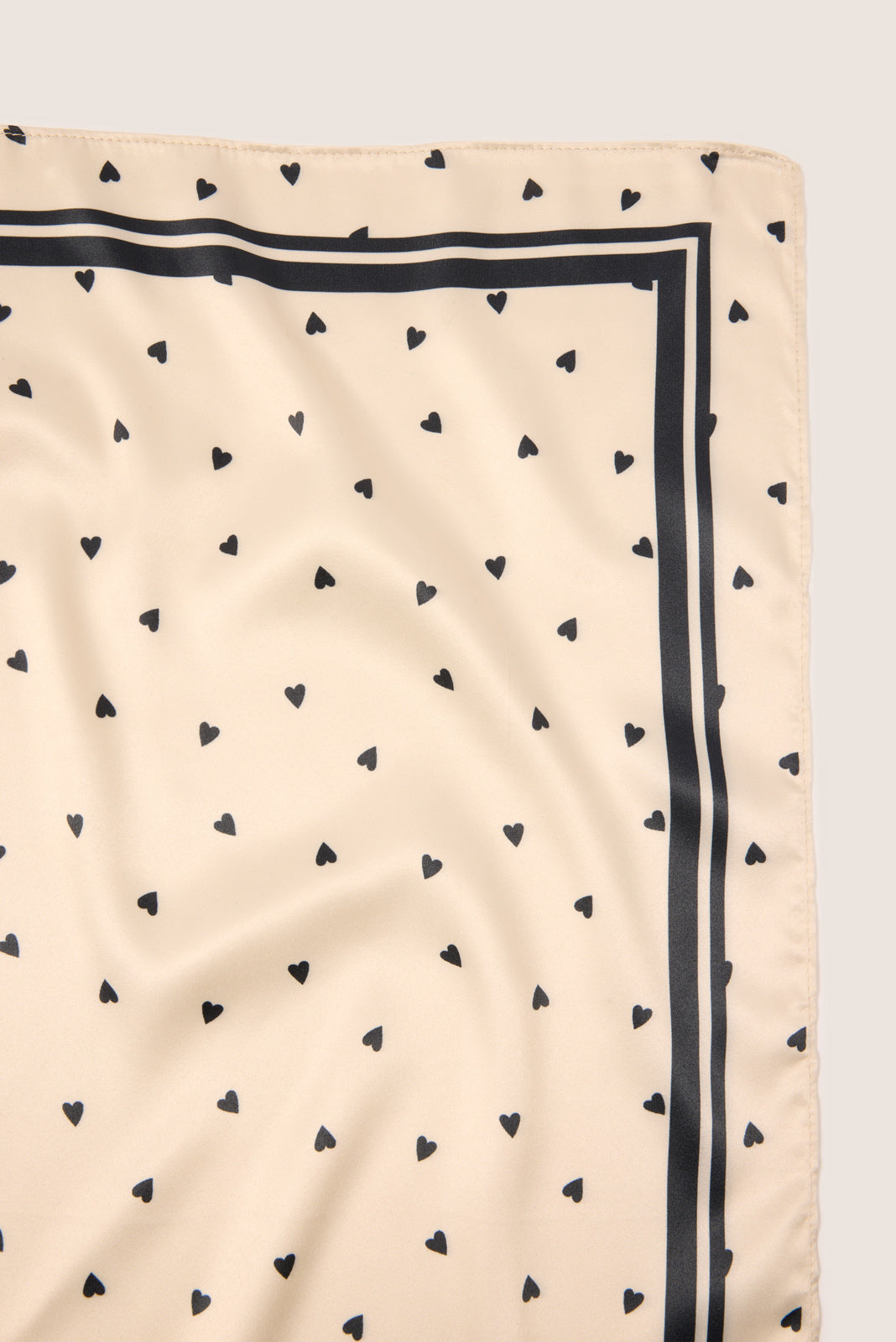 Harlowe Heart Bandana