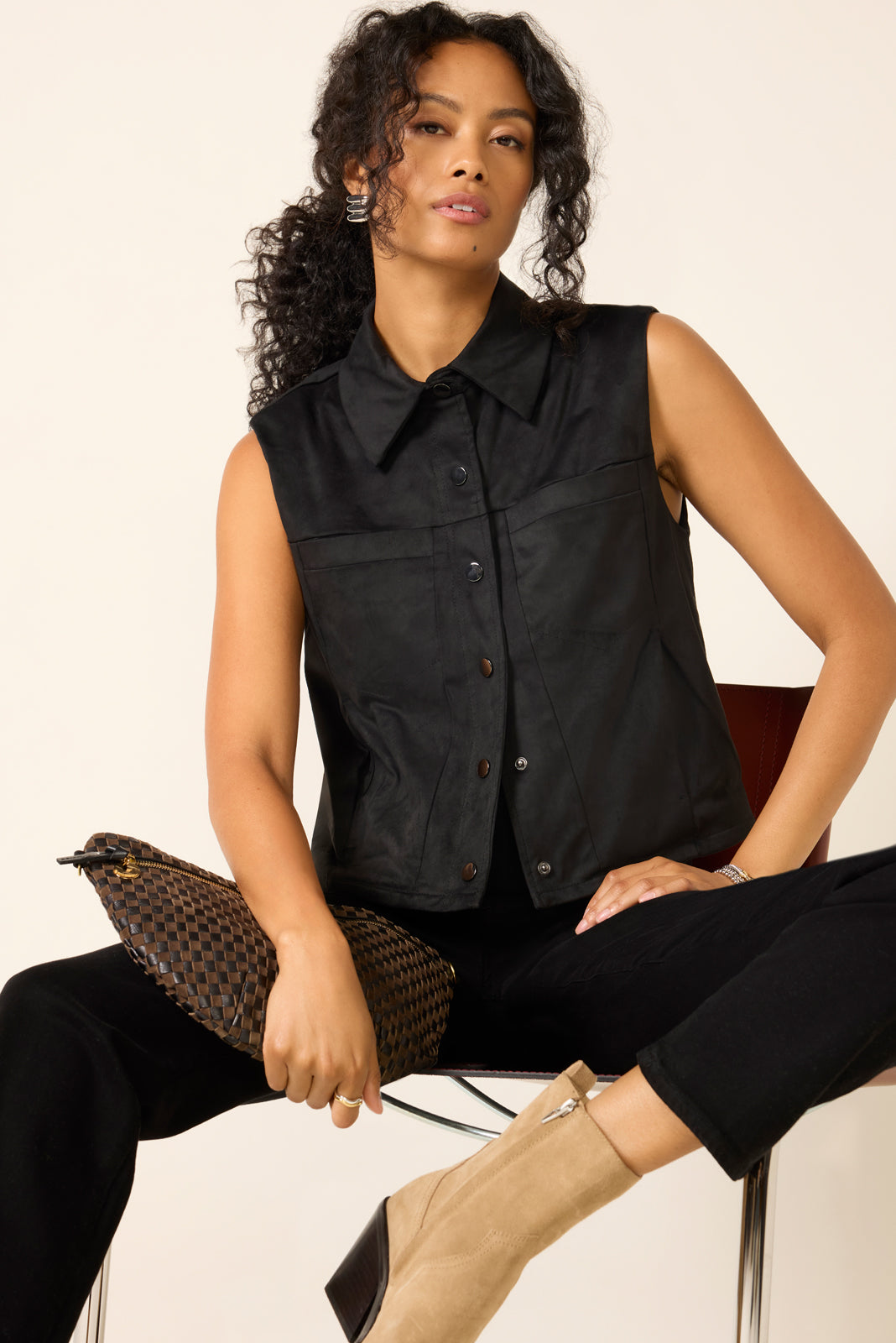 【san】enof suede vest ブラック san様専用】enof suede vest ブラックの通販 by NAMI's shop｜ラクマ