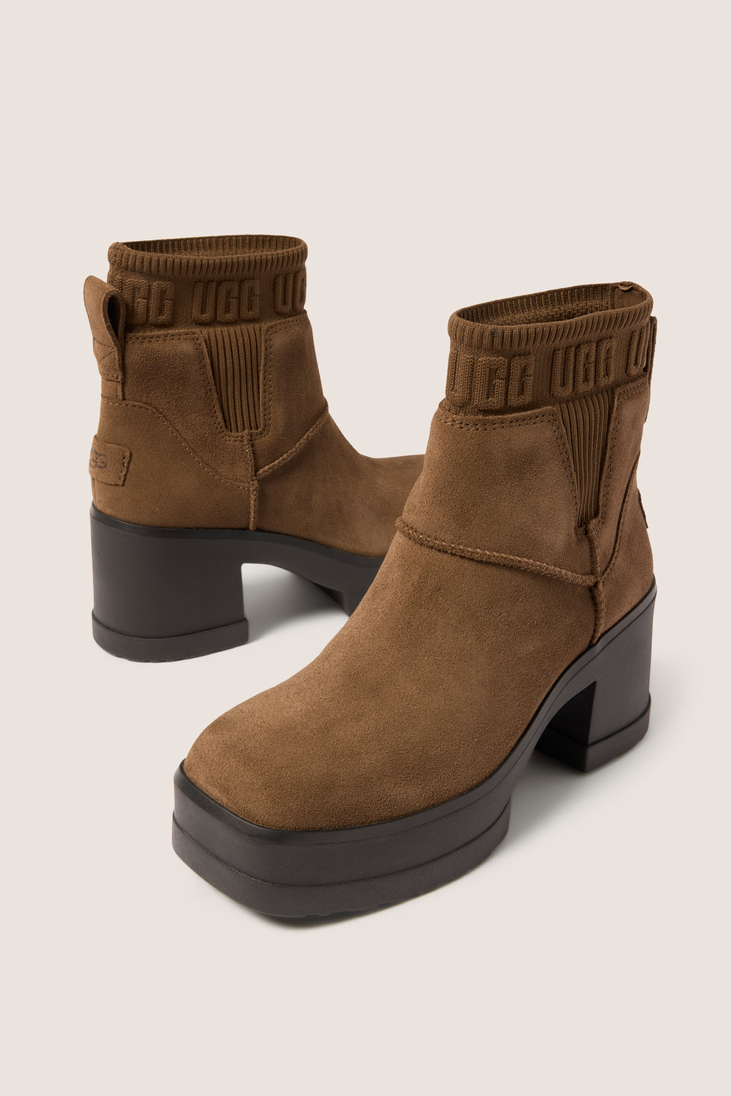 ひな/UGG / アグ/ Moxy Chelsea Amazon.com | UGG Women's Moxy Chelsea Fashion Boot, Black, 5