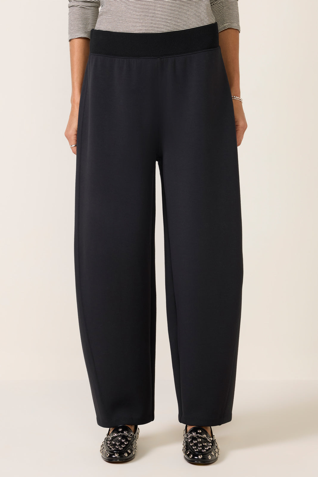 Air Essentials Luxe Ankle Pant