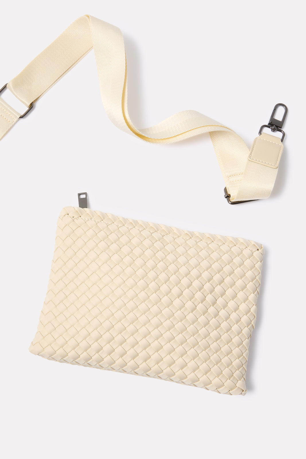 Sky`s The Limit Medium Tote