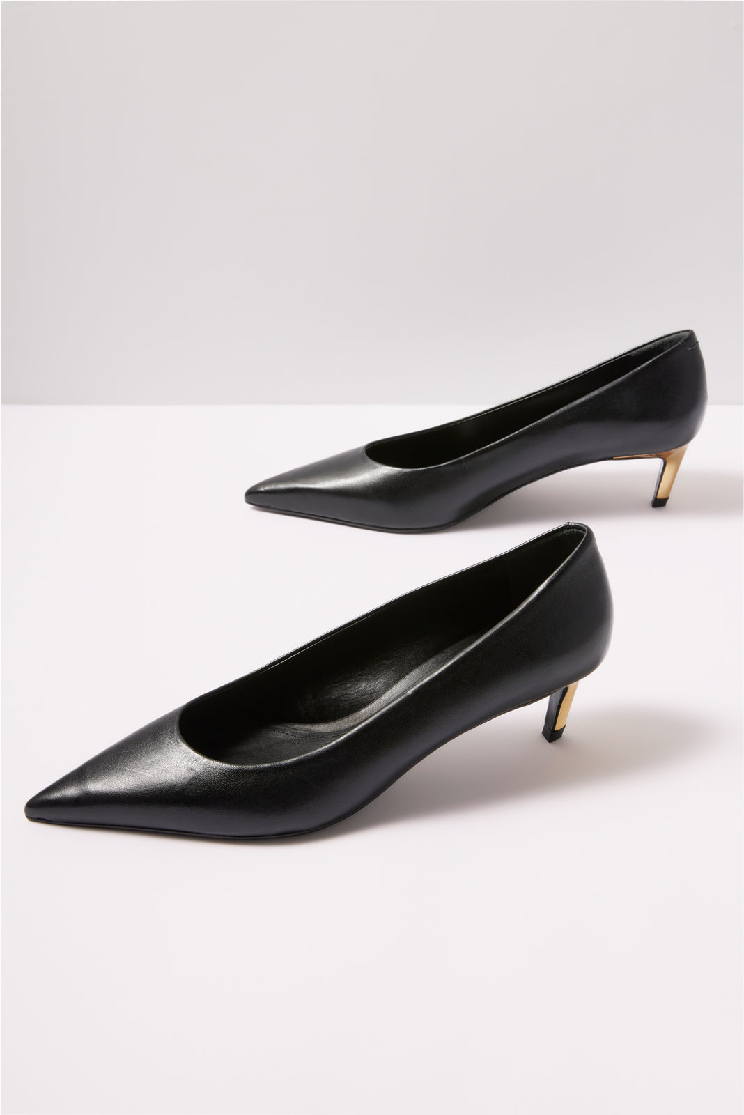 SCHUTZ Women's Lou selling Pointed Toe Pump Heels, Black, Size 6.5 NIB