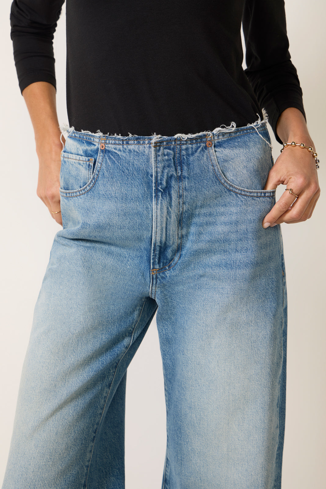 Arellia Skimmer W/ Raw Waistband