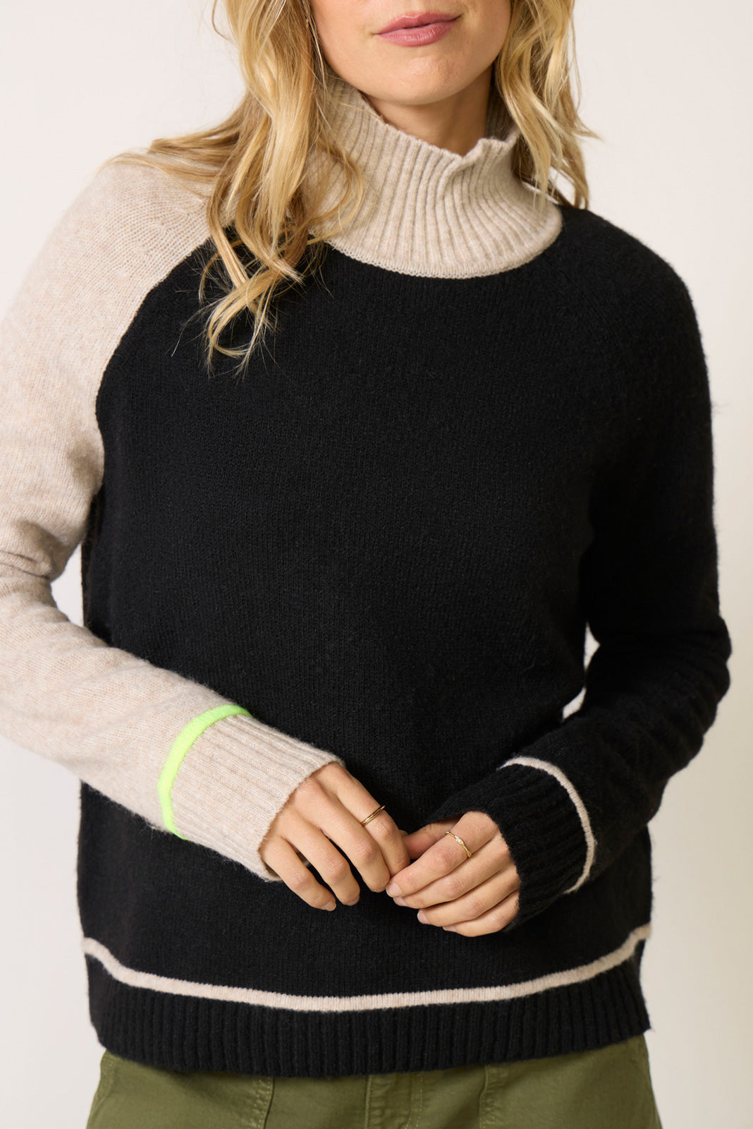 Always Right Turtle Neck Pullover