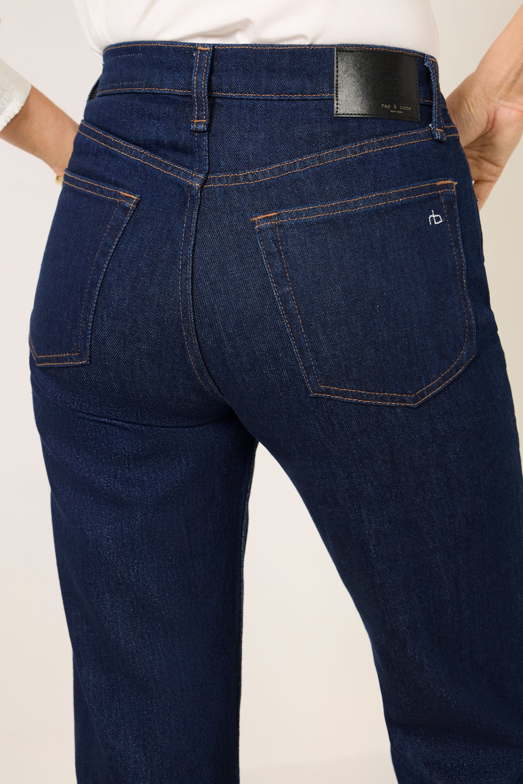 Harlow Mid Rise Ankle Straight