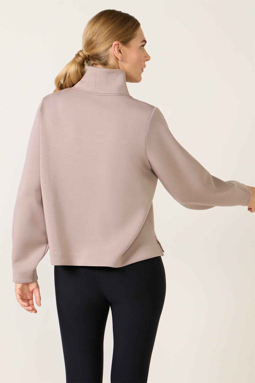 AirEssentials Luxe Top