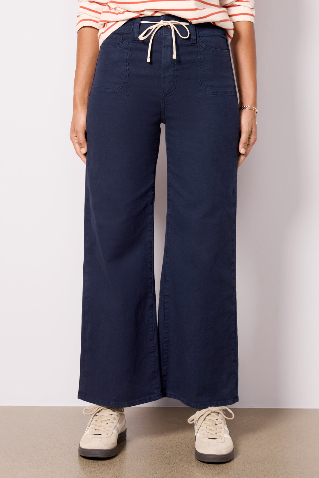 Ari W/ Waistband Tie