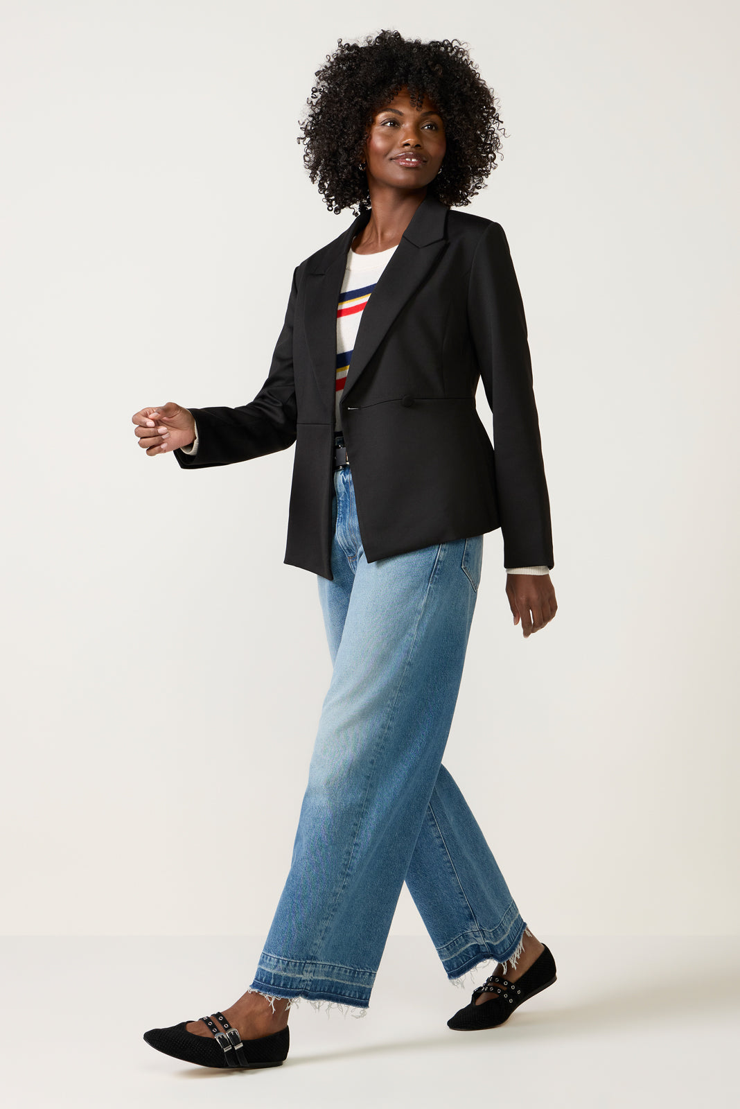 Chrissy Ponte Blazer