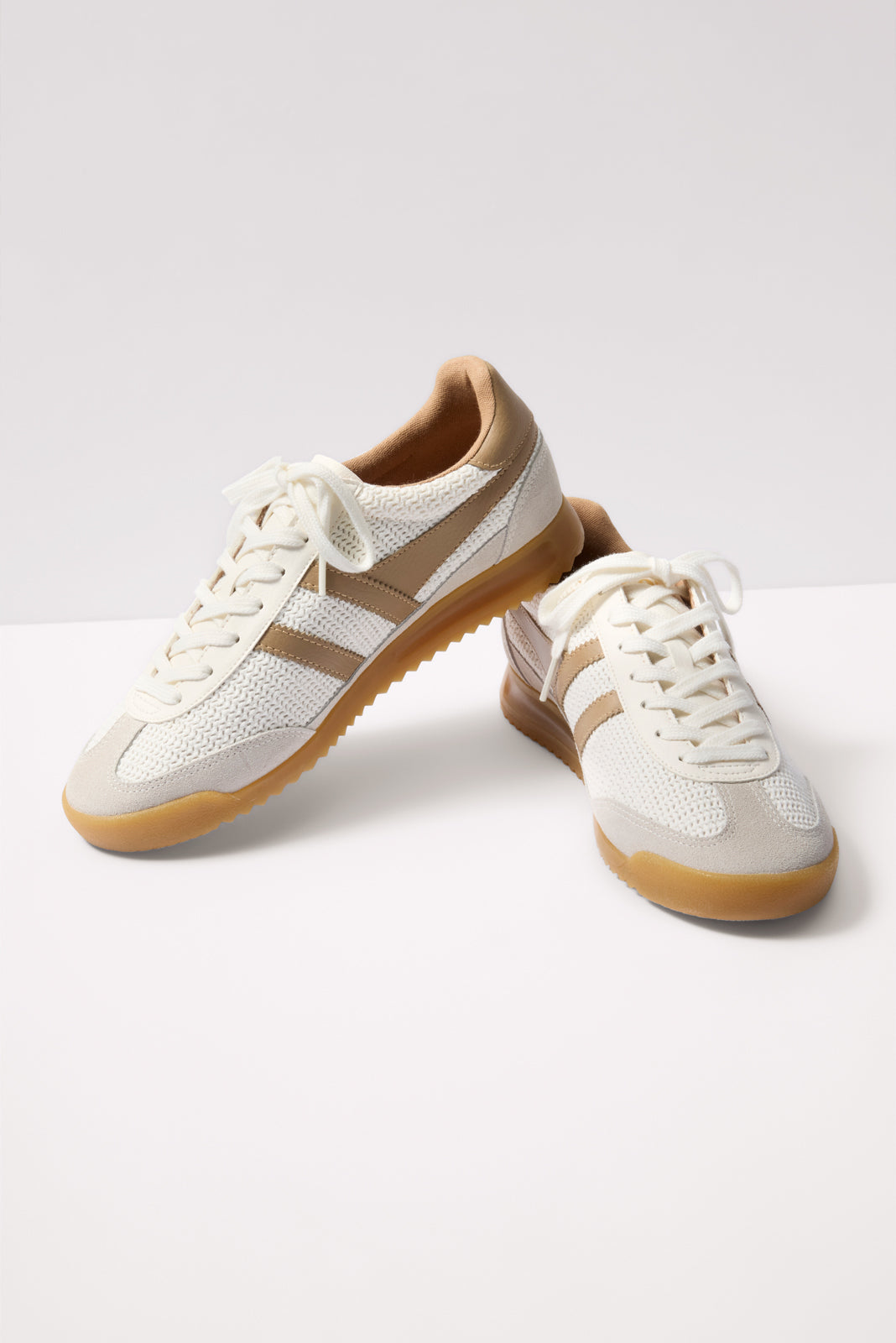 Tornado Zephyr Sneaker