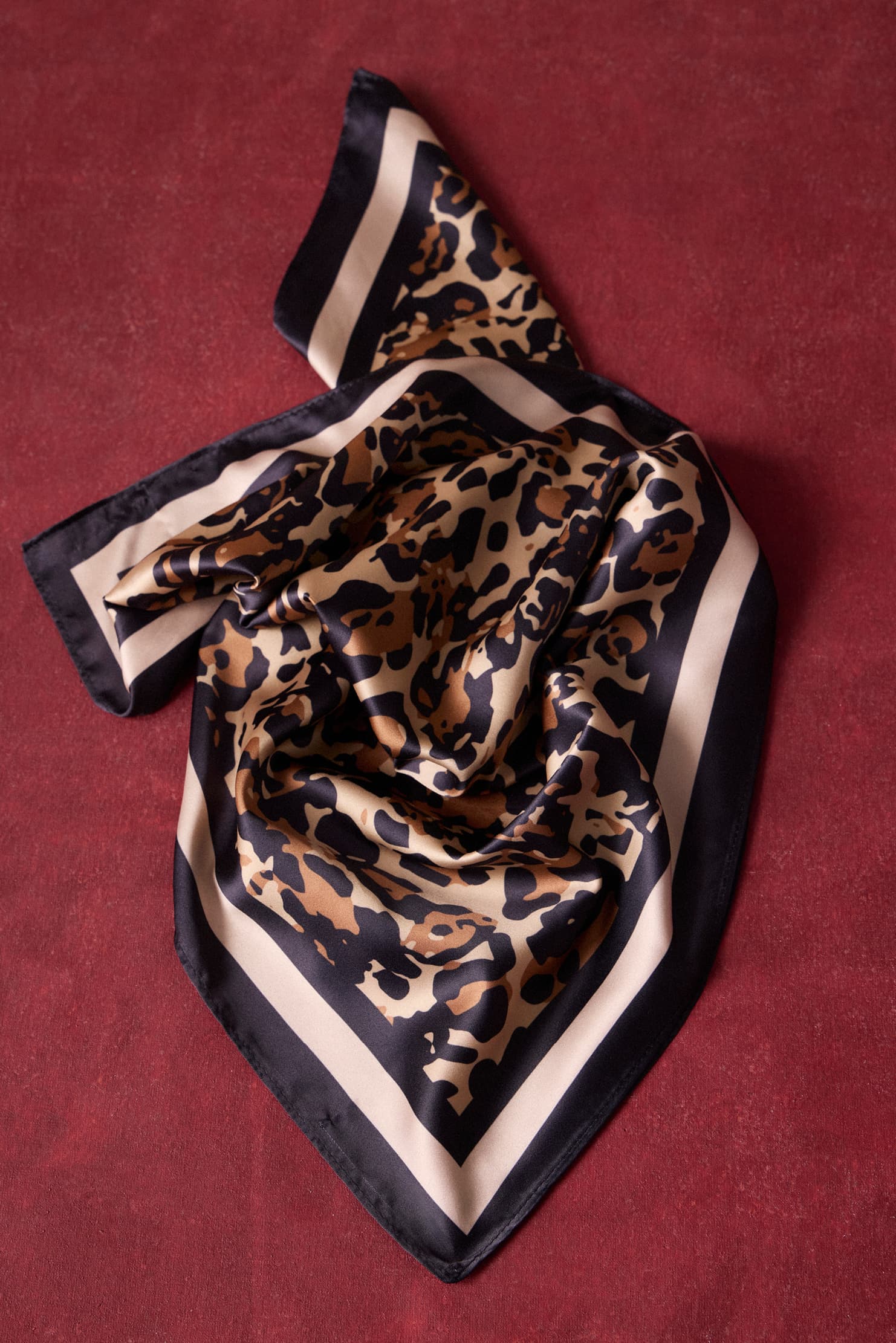 Portia Leopard Bandana