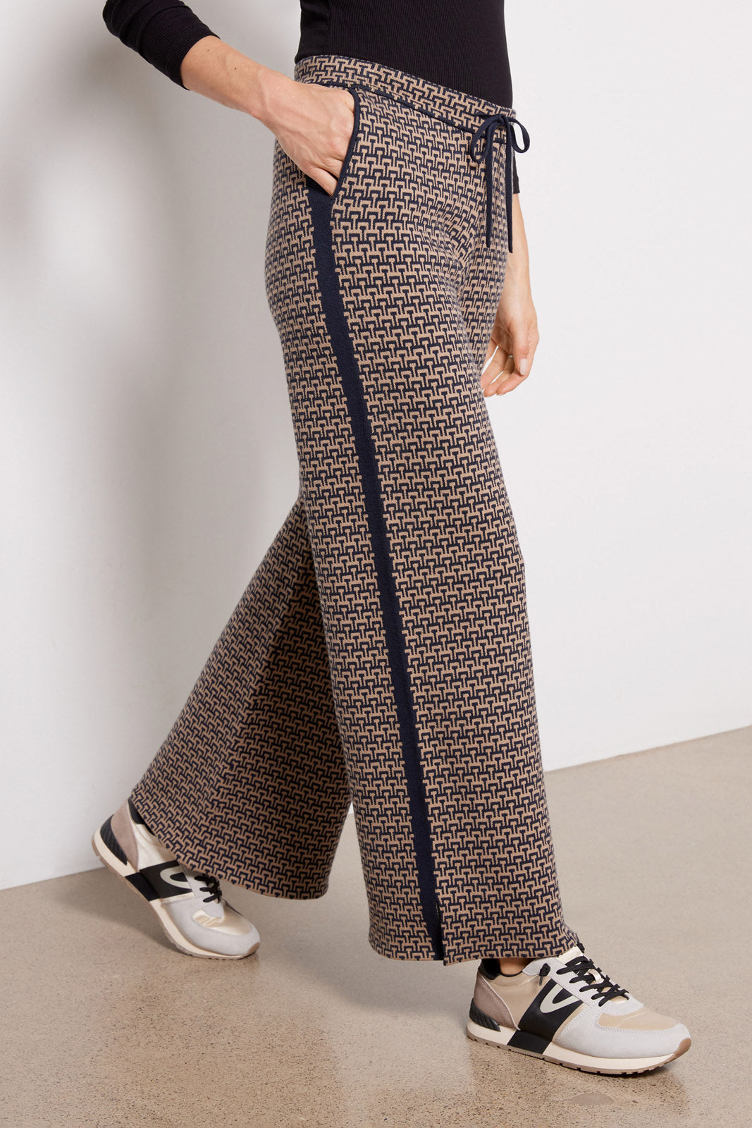 Castilla Juniper Knit Pant