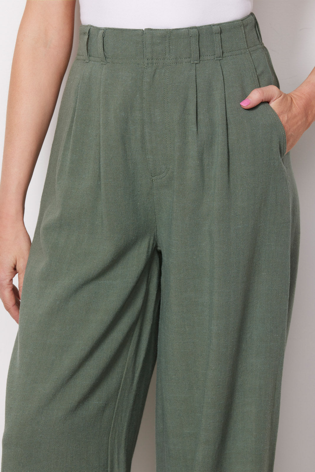 Farah Pant