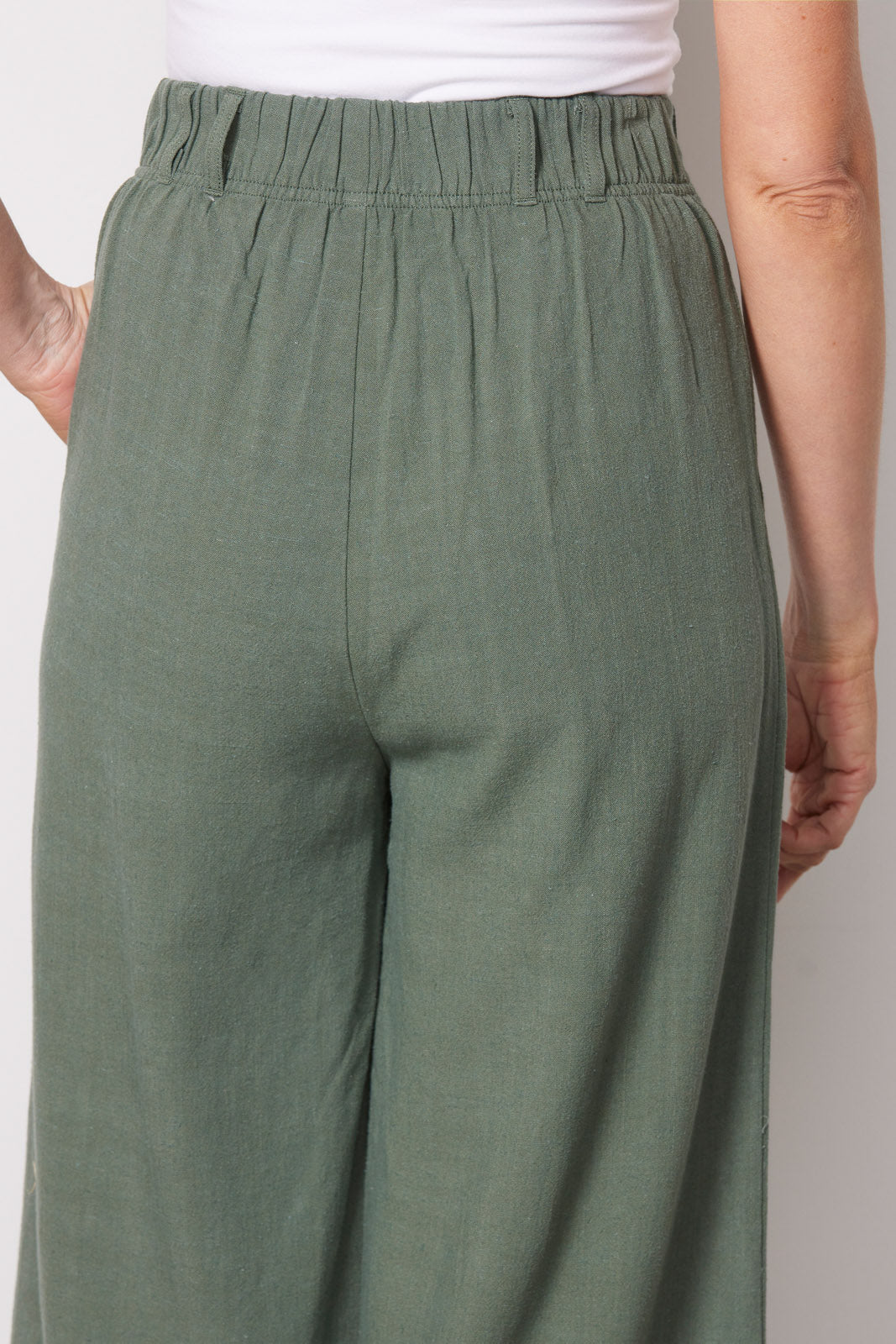 Farah Pant