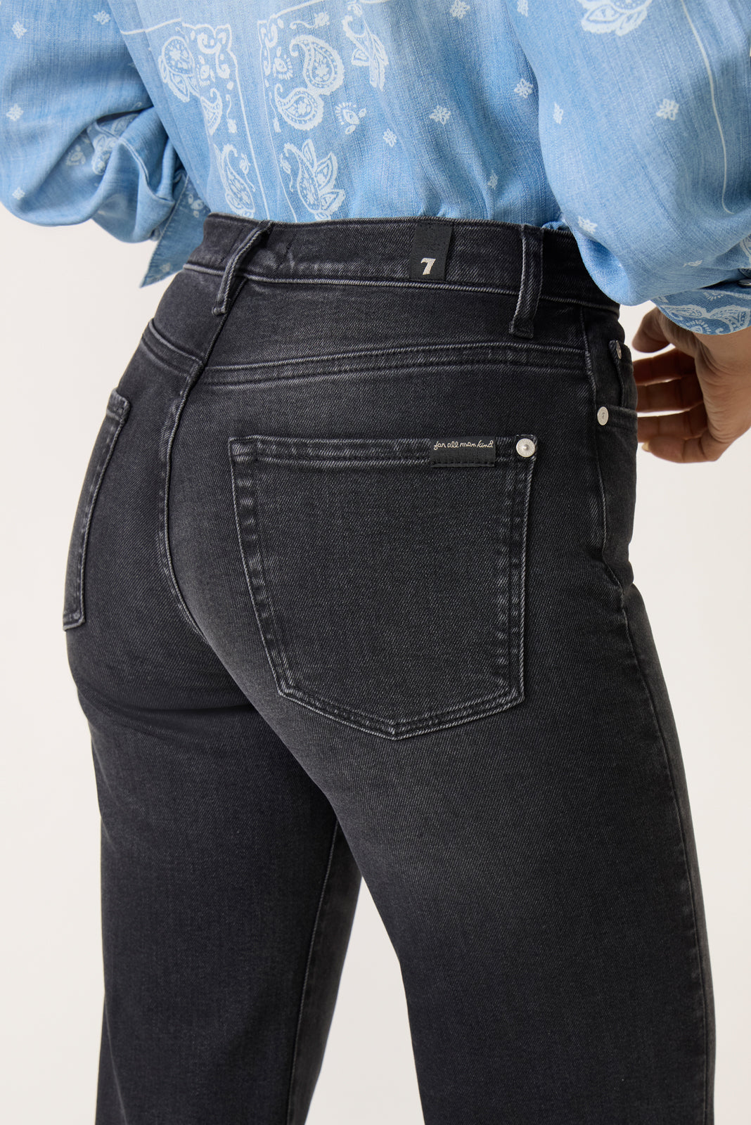 Modern Dojo Tailorless