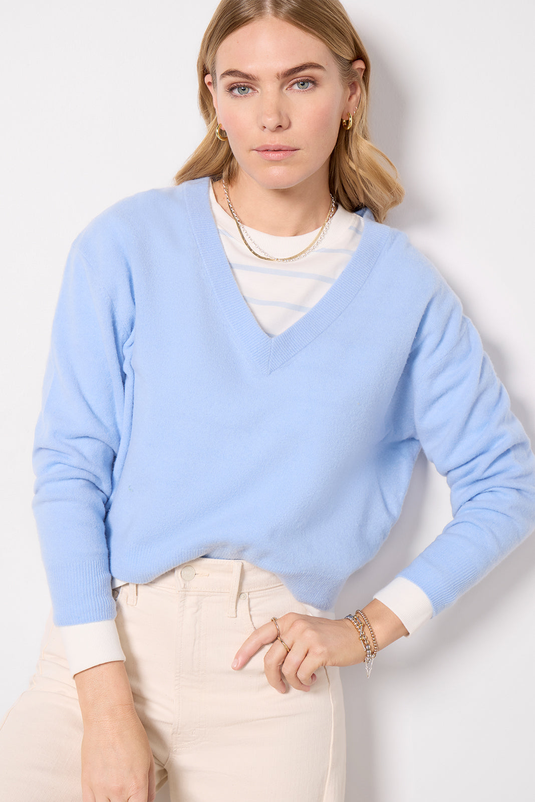 Raxow V-Neck Sweater