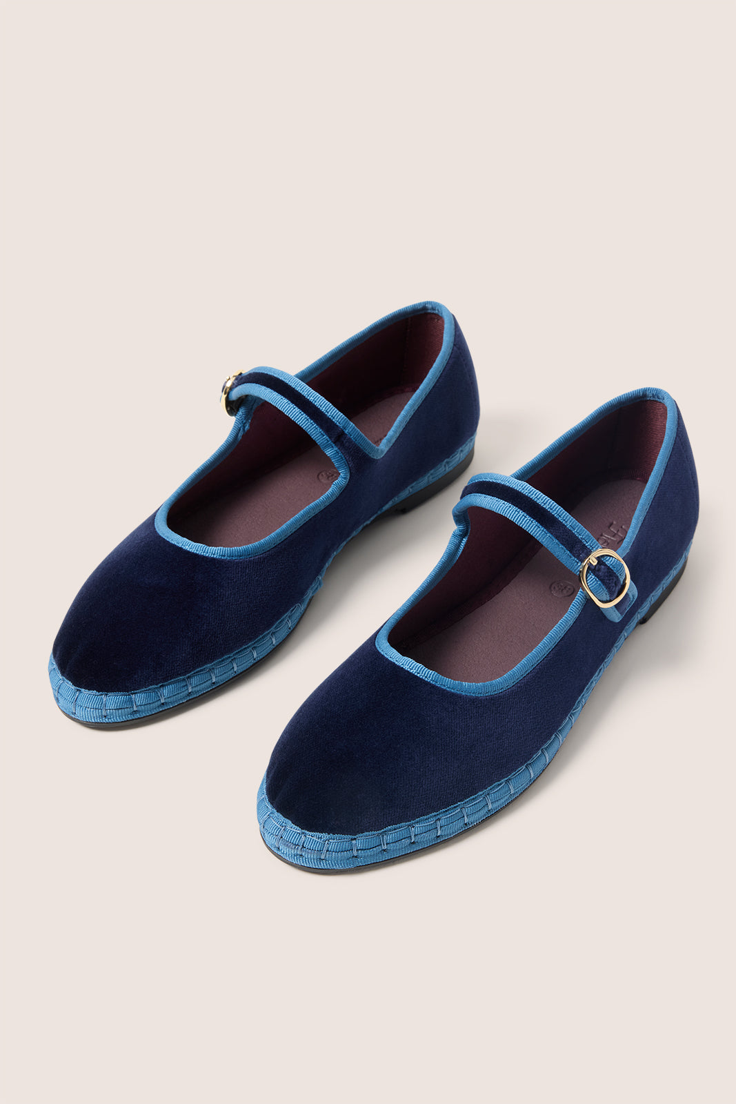 Women's Flats & Loafers Women's Flats & Loafers