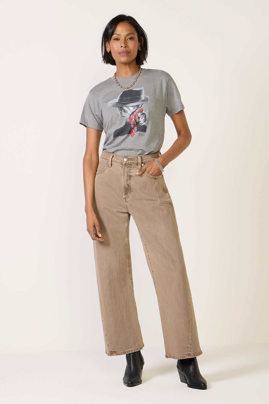 Come and Go Mushie Tee