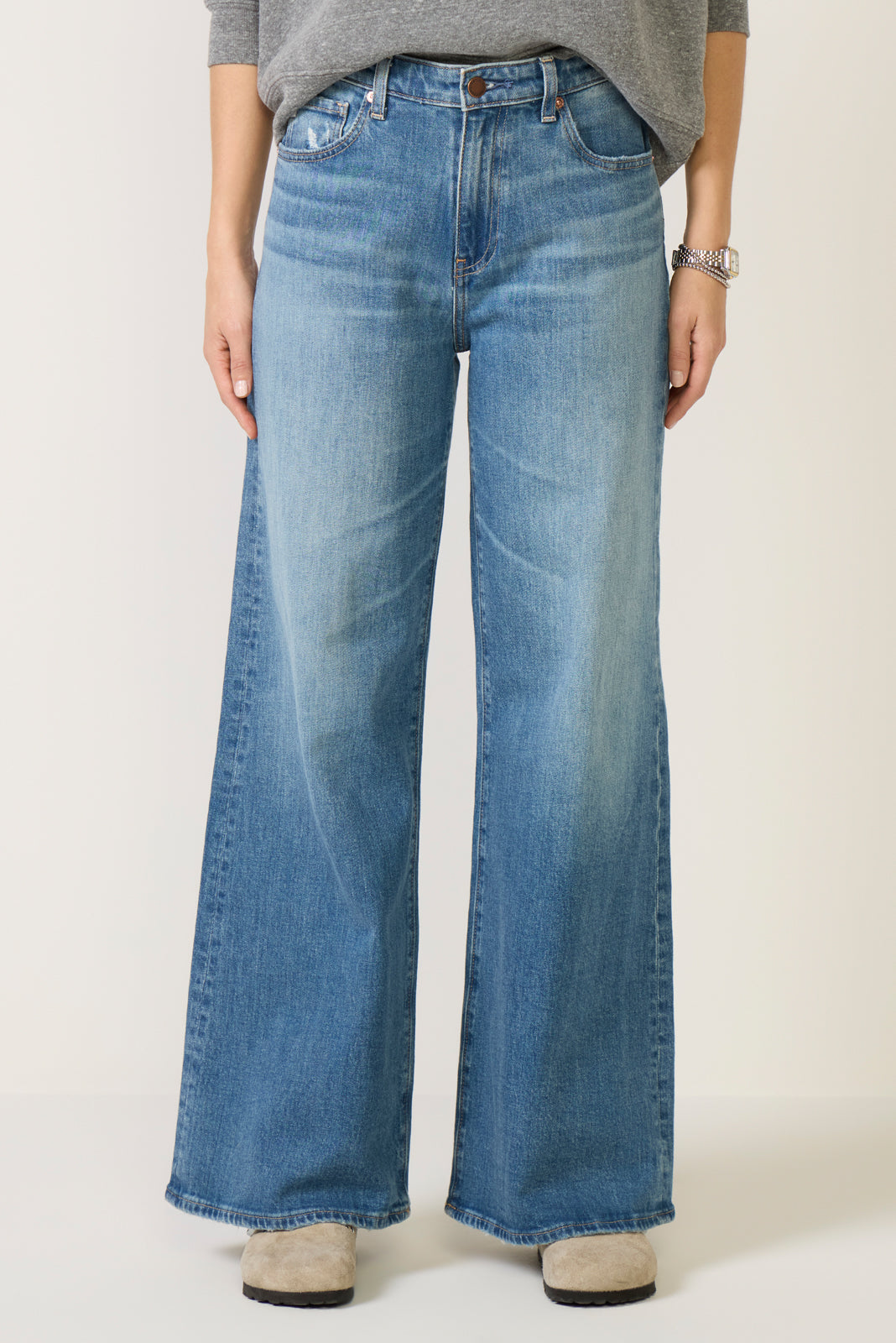 Saige Wide Leg 31` Jean