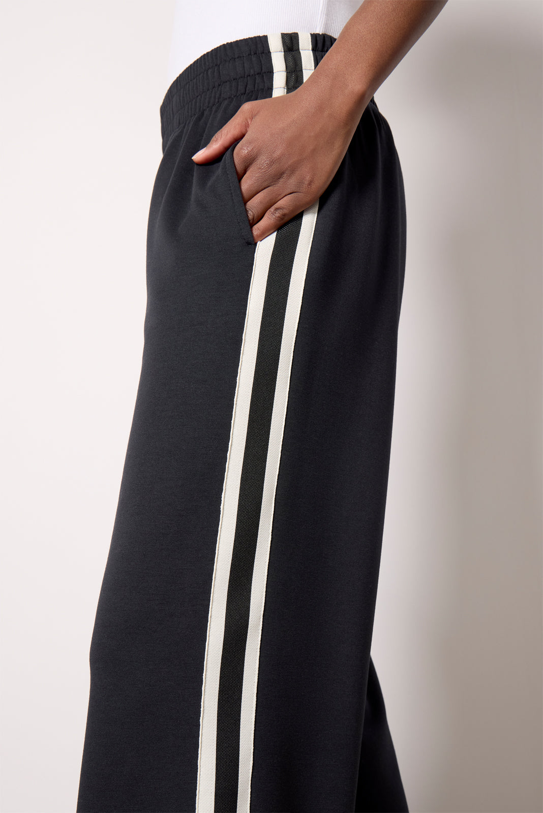 Nia Varsity Track Pant