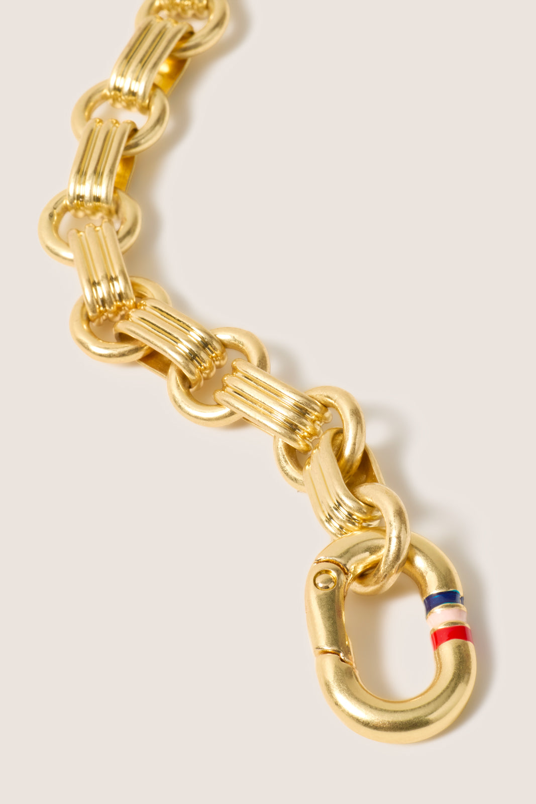 Le Story Chain Necklace