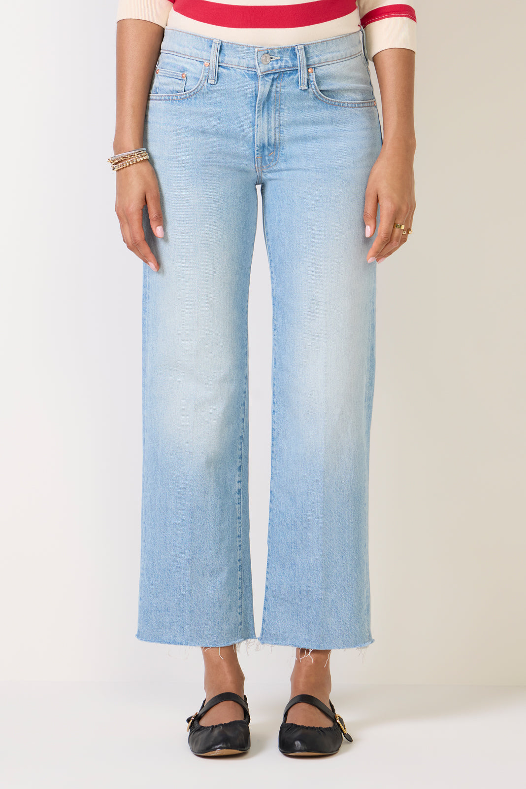 Mid Rise Rambler Zip Ankle Fray Jean