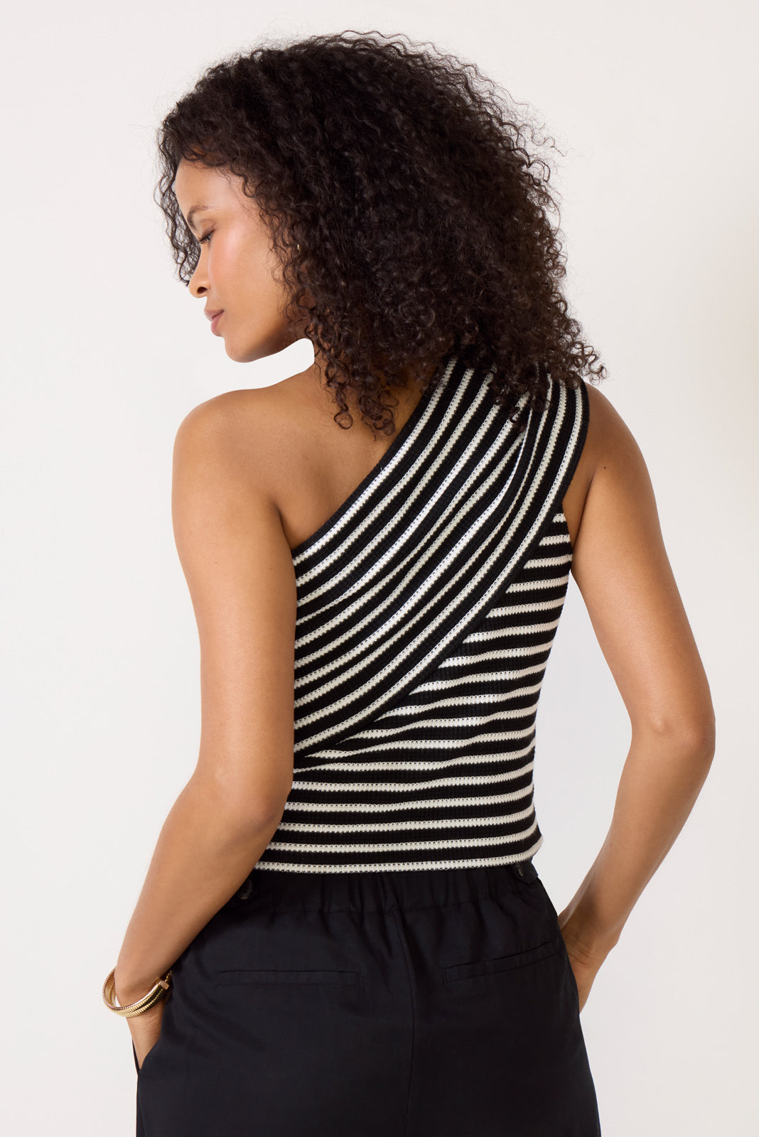 【新品】sheller one shoulder ribbon tops Jada One Shoulder Top