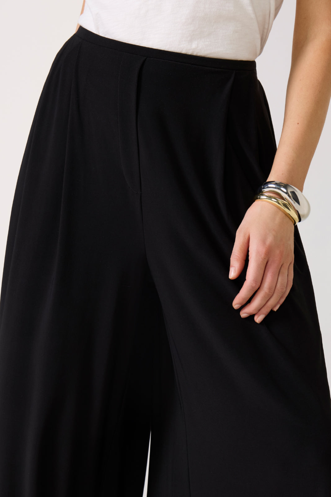 Pleated Wide Leg Pant